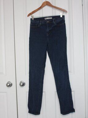 Levis perfectly slimming 512 dark wash size 8 Straight Leg